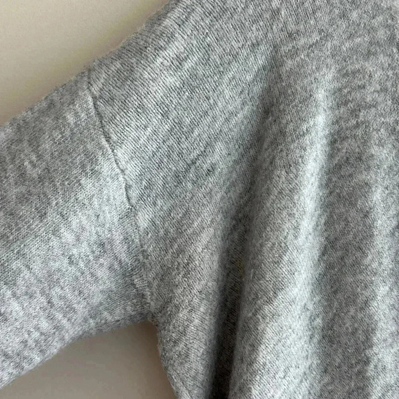 Pure / US Collection Grey Cross Front Sweater, Cozy Trendy Fall Knit, Medium - Picture 7 of 16